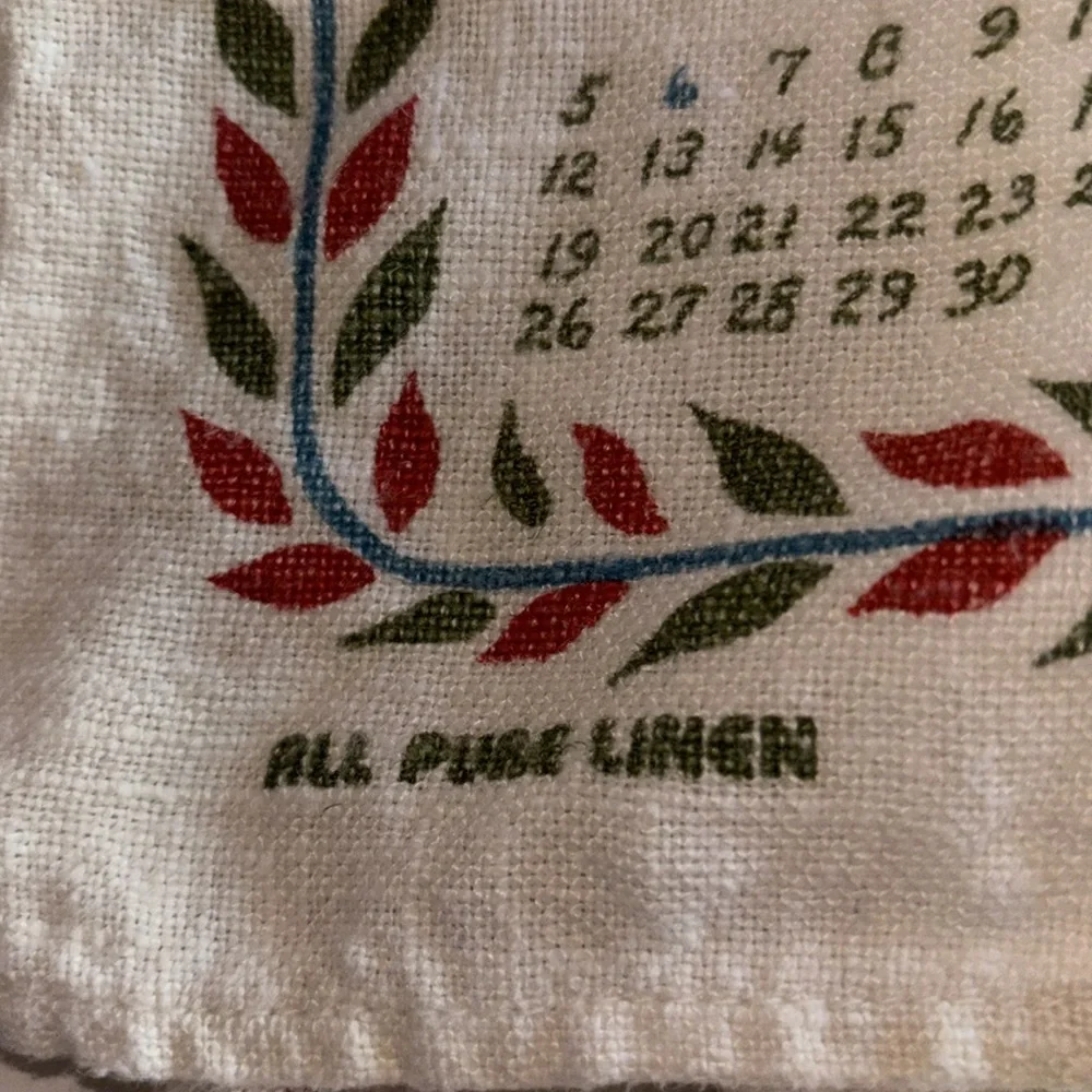 Lillian Vernon Calendar Hand Towel 1982 Linen 1982 Kitchen Calender vintage